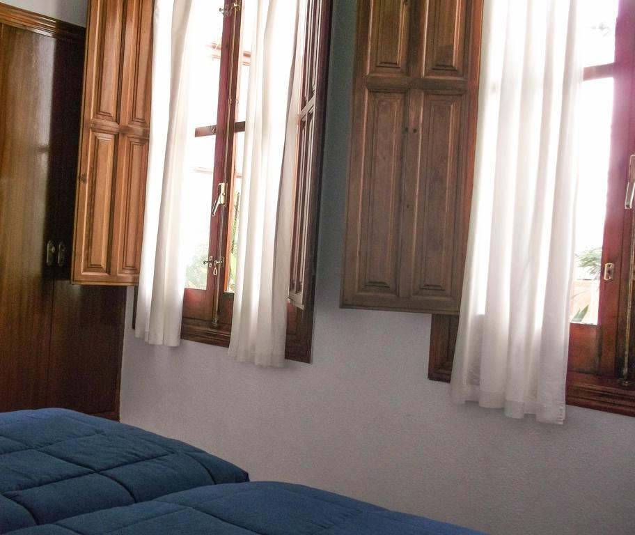Pension Ciudad Navarro Ramos Γρανάδα Δωμάτιο φωτογραφία